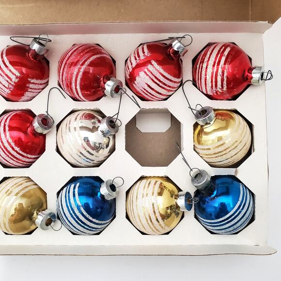 Vtg Pyramid Jumbo Glass Ornaments w/ White Glitter Stripes Boxed 17 ct Red Blue - Picture 4 of 10